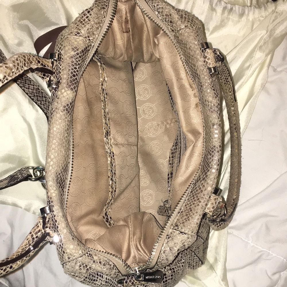 Michael Kors Purse - Picture 5 of 7